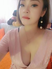 南岸大奶大屁股熟女