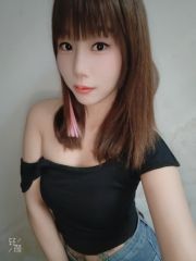 白云骚妹容容