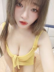 大胸 性感嘴唇 跳跳糖服务