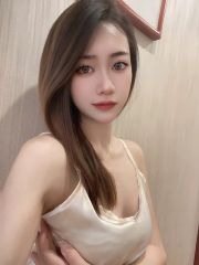 兼职新人幼嫩无毛逼，情趣制服可调教