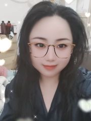 微坦美女
