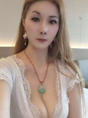 制服大奶骚妇