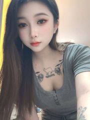 白虎蜜桃臀小骚货