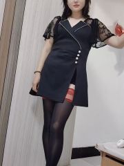 返食黑丝性感长腿骚妇