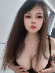 巨乳桃子姐姐
