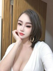 巨乳F胸玫瑰老师