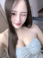 兼职清纯黑丝大波美女