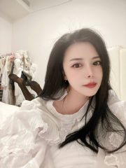 性感温和娇小妹子让我舍不得用力