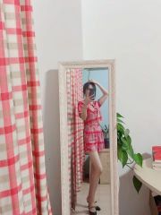 北京年轻小姐姐骚B粉嫩