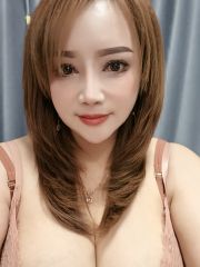 巨乳莞式服务天花板沐欣