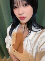 清纯性感可爱反差妹