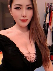 光谷御姐红唇