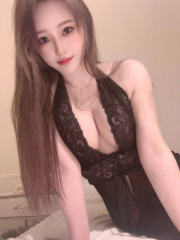 逼紧粉粉嫩嫩骚的很
