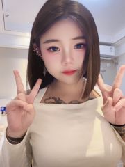 分享新人刚下海粉嫩酮体