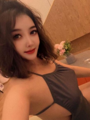 粉嫩鲍鱼很配合