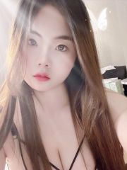 身材好颜值不错的美女