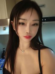 前凸后翘极品御姐，少妇