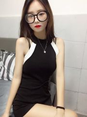 妹子粉嫩鲍鱼B