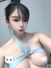 丰满性感大骚妹