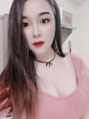 极品小妹前凸后翘