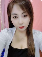 前凸后翘极品御姐，少妇